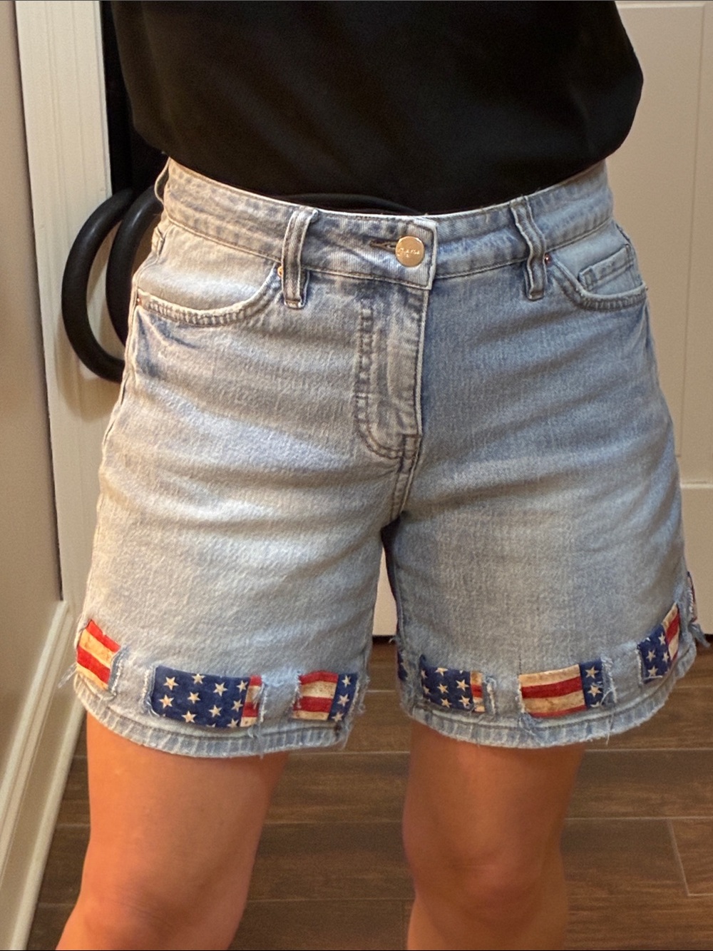 Women’s Royalty For Me Light Blue Denim Shorts with Flag Patch Detail, Size 4 - Picture 2 of 9
